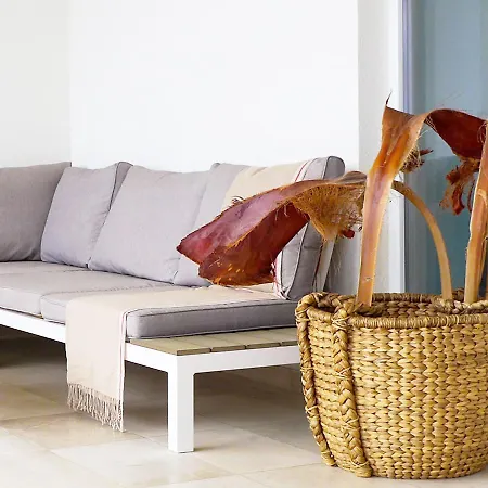 By The Sea Apartment *