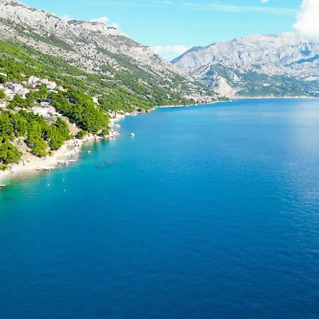 By The Sea Daire Marusici (Split-Dalmatia)